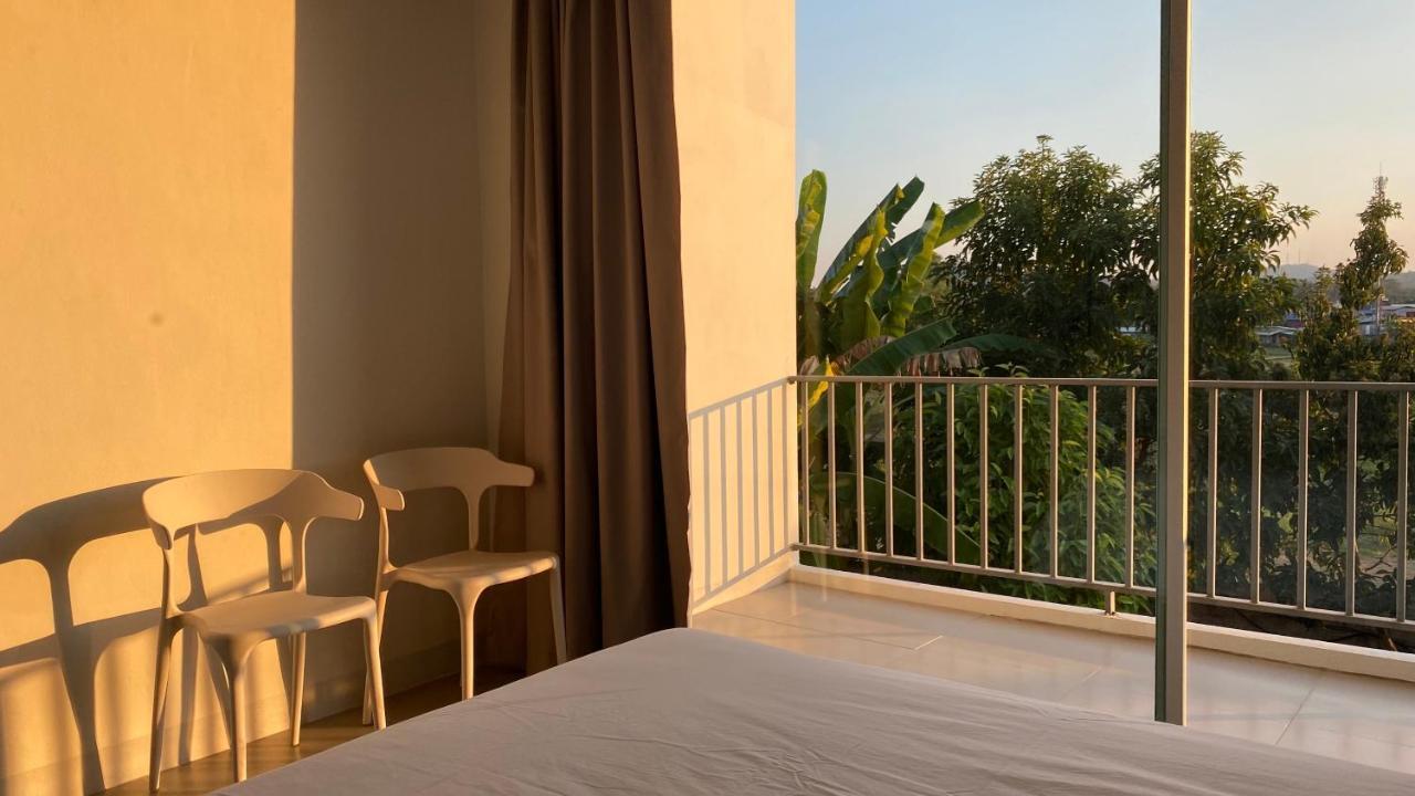 Bed and Breakfast Baan Thammada Нан Екстер'єр фото