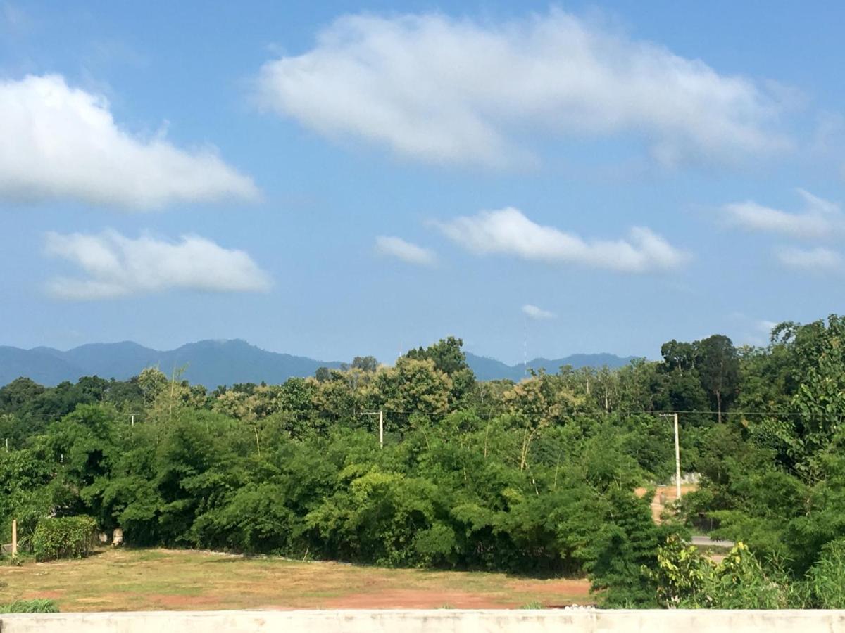 Bed and Breakfast Baan Thammada Нан Екстер'єр фото